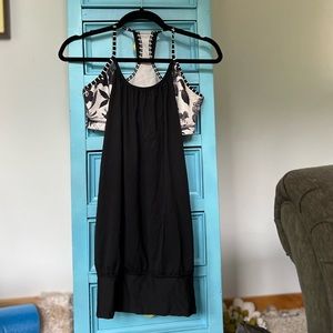 Lululemon tank with built in bra